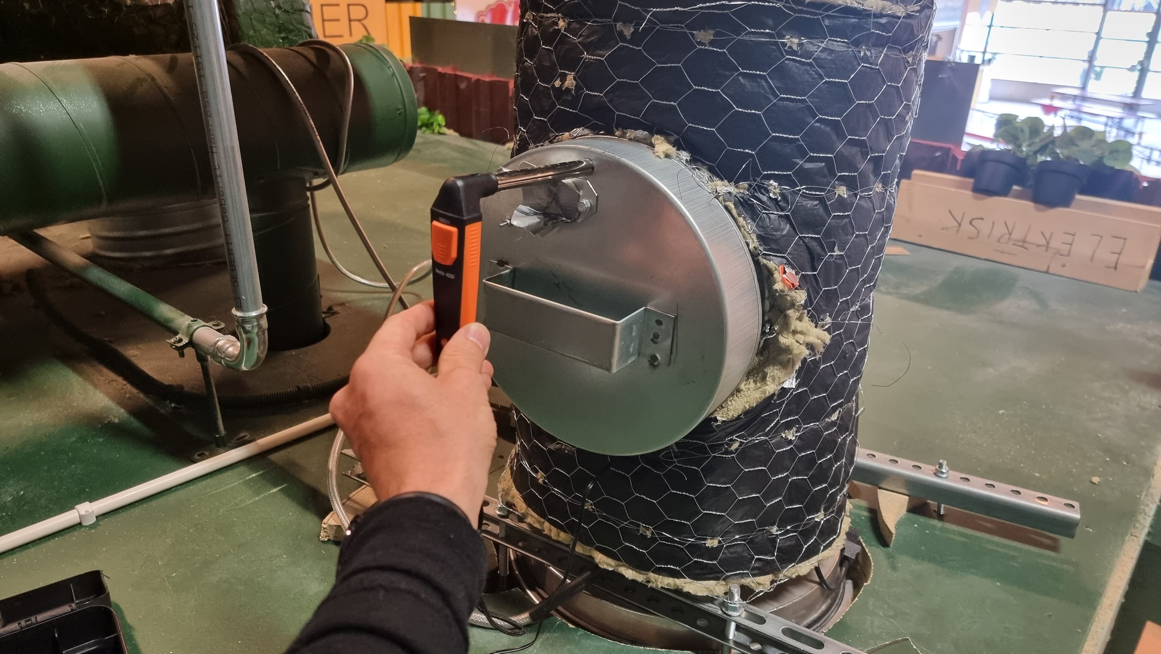 When Grease Never Reaches the Duct: Is a Consequence-Based Guideline Already Outdated?